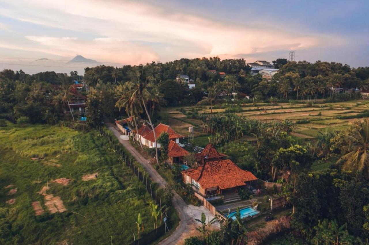 Villa Nextdoor Nature Yogyakarta Bantul Luaran gambar